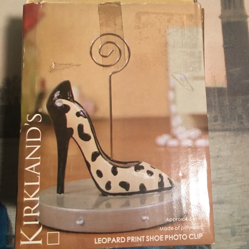 Kirkland Pink Print Shoe Photo Clip